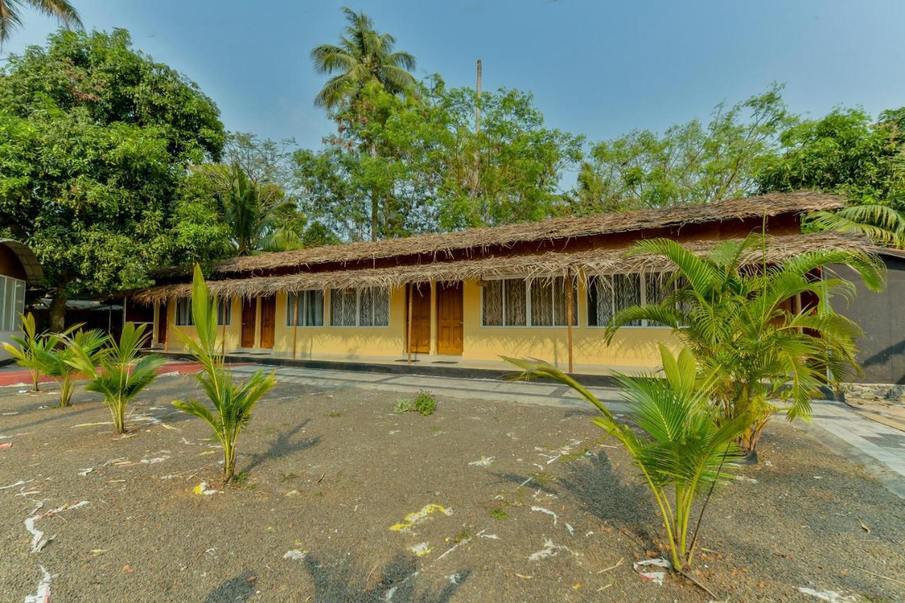 Oyo 5237 Island Lake Resort Alappuzha Exterior photo
